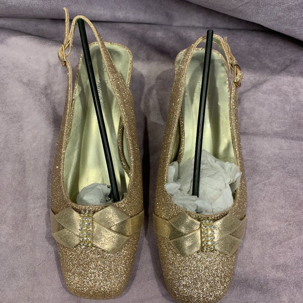 Bella Hanna Wide Width, Low Heel, Slingback Shoes